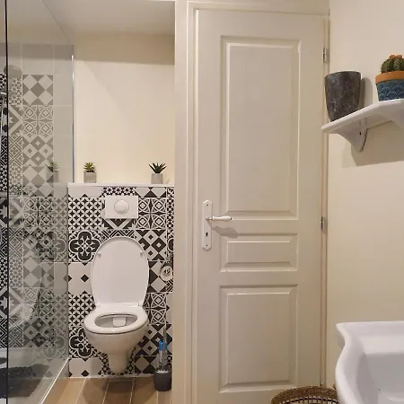 La Fresnaie : ,table D'hotes & Hotel