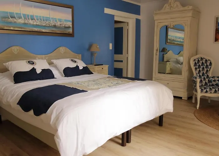 La Fresnaie : ,table D'hotes & Hotel