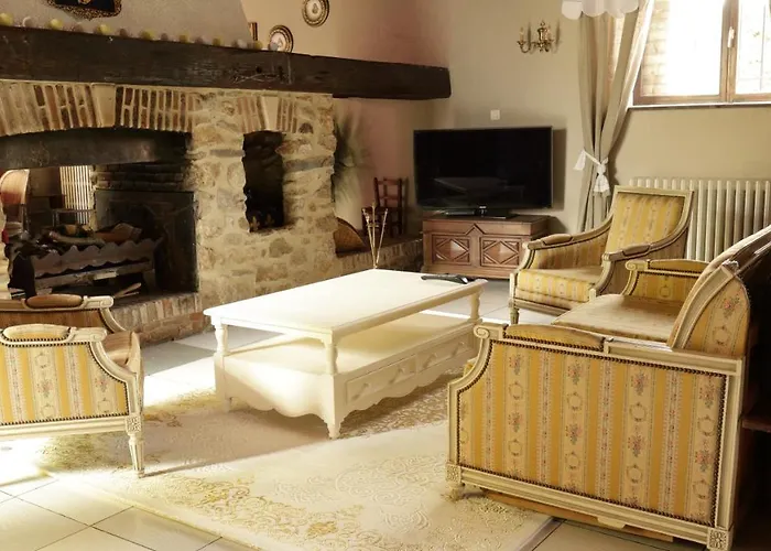 Hotel La Fresnaie : ,table D'hotes & Tille